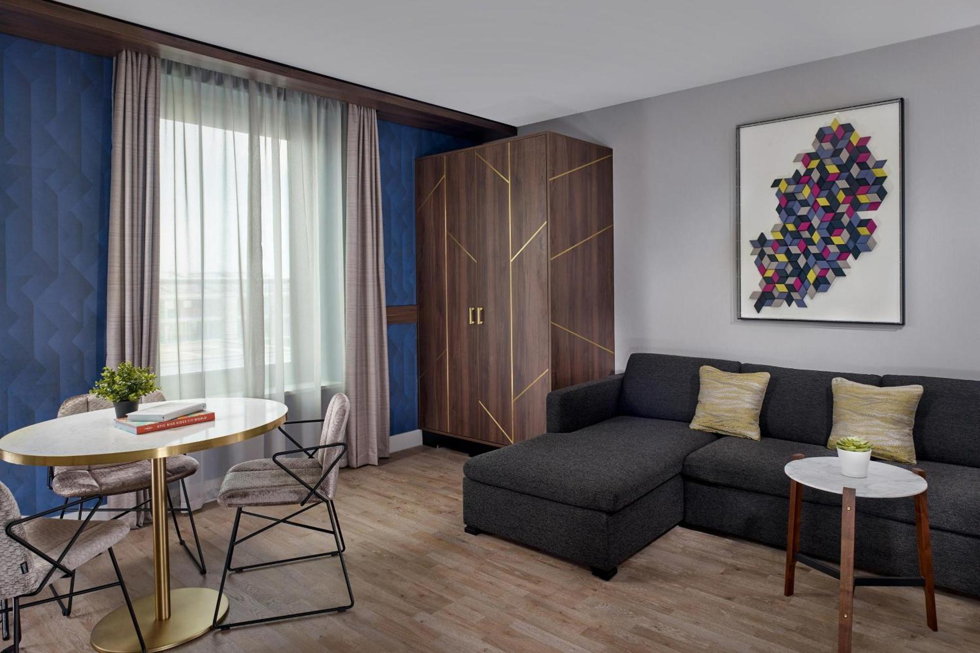 Hotel Aloft Eastside 4*